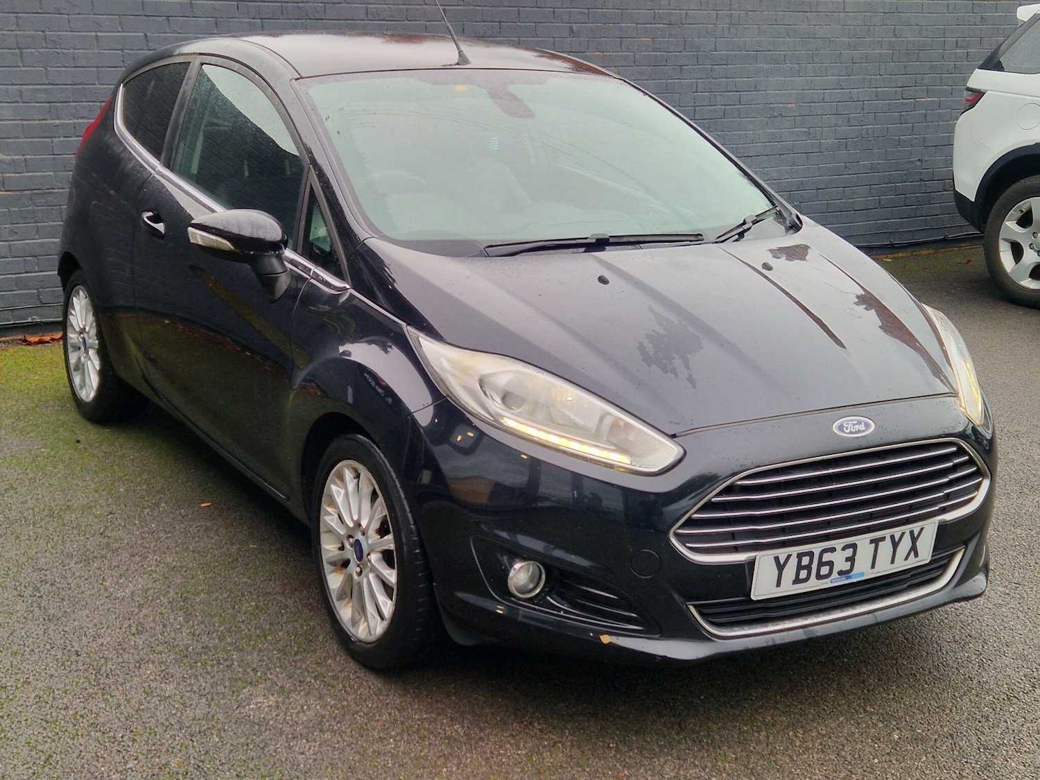 Used Ford Fiesta 2013 for sale - 76781921: Photo 2