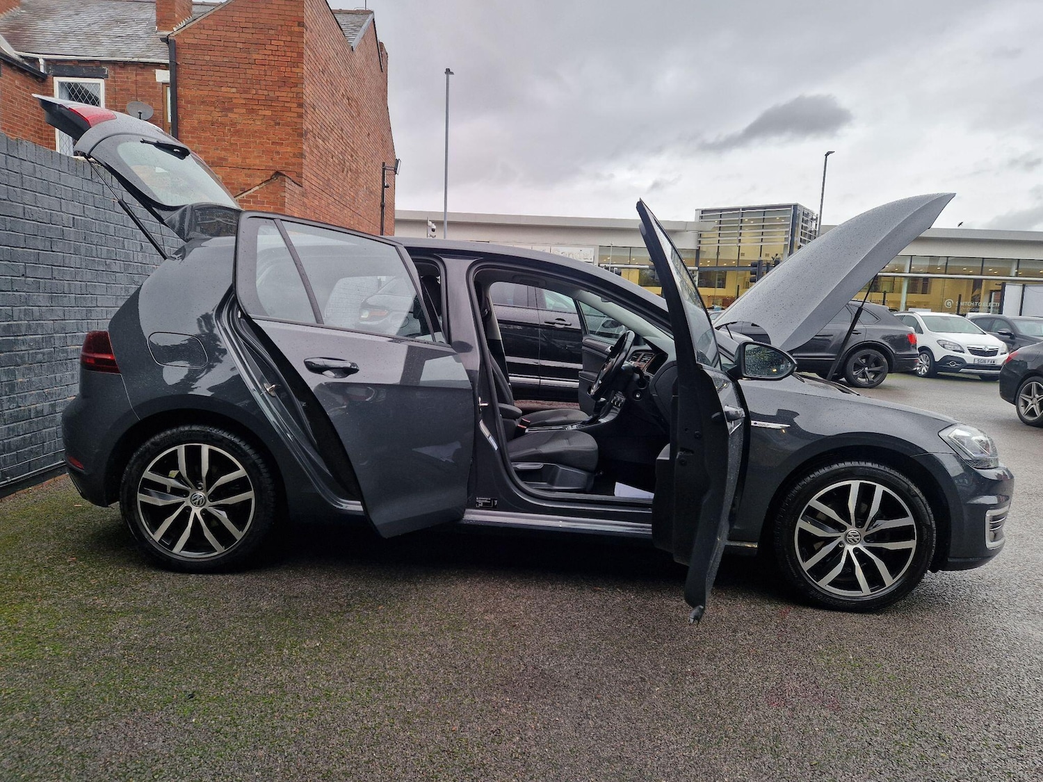 Used Volkswagen Golf 2020 for sale - 76824943: Photo 23