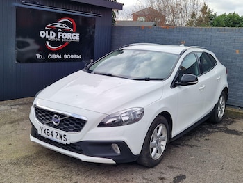 Volvo V40 Cross Country feature image