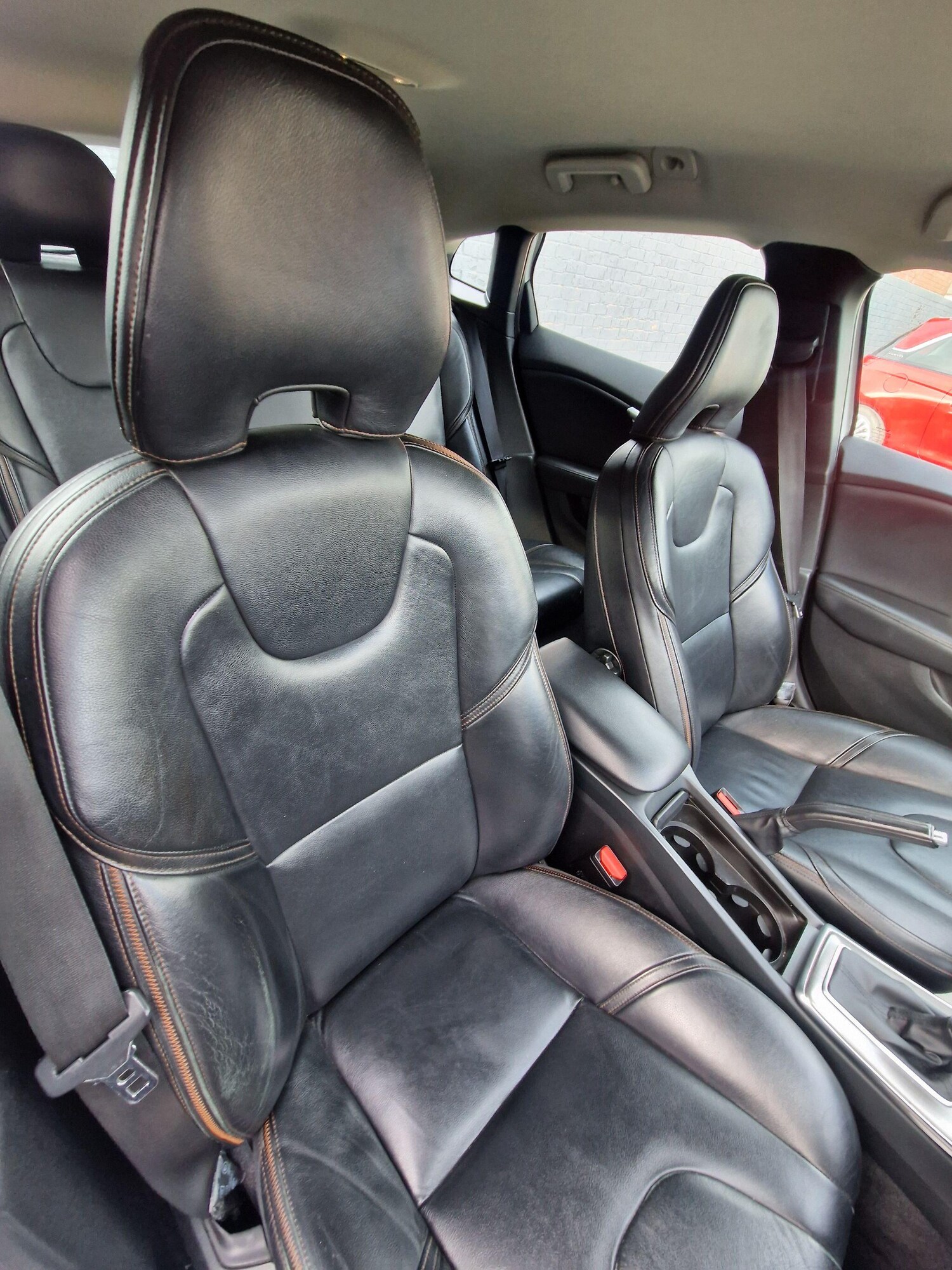 Used Volvo V40 Cross Country for sale - 77657626: Photo 29