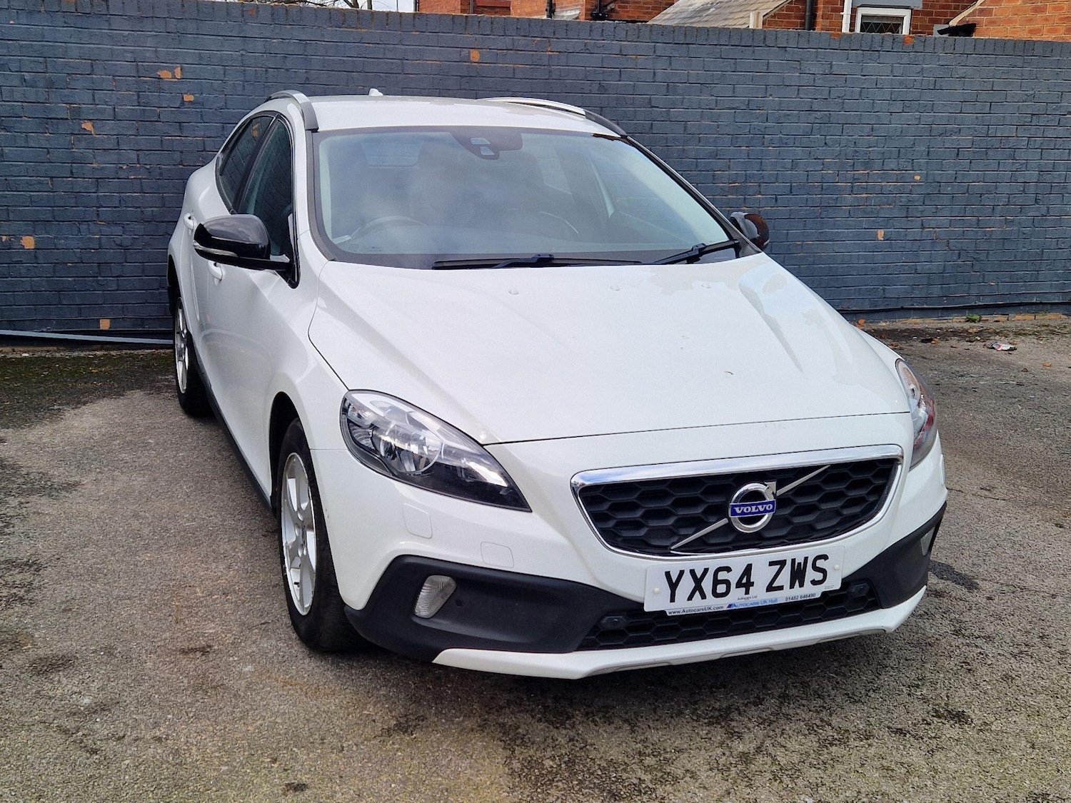 Used Volvo V40 Cross Country for sale - 77657626: Photo 3