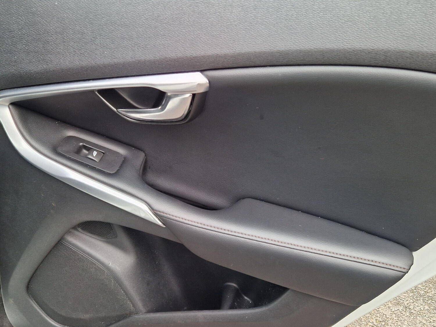 Used Volvo V40 Cross Country for sale - 77657626: Photo 36