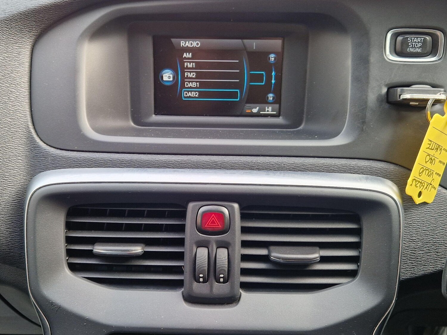 Used Volvo V40 Cross Country for sale - 77657626: Photo 44