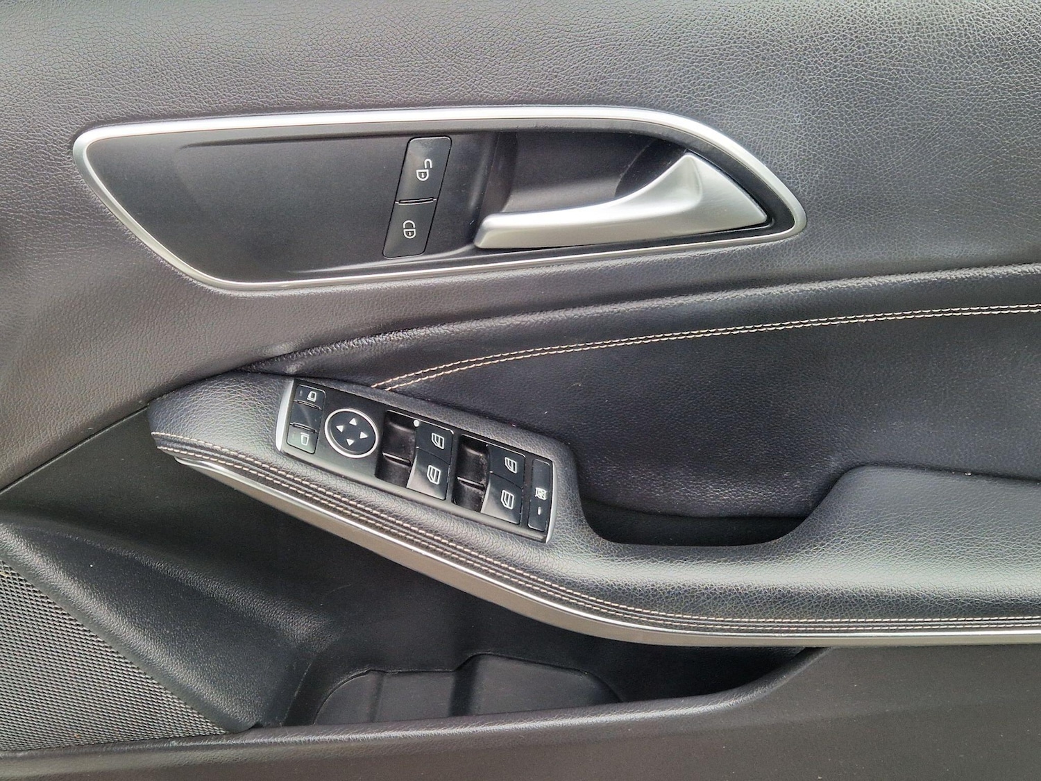 Used Mercedes-Benz A-Class 2015 for sale - 77387599: Photo 31