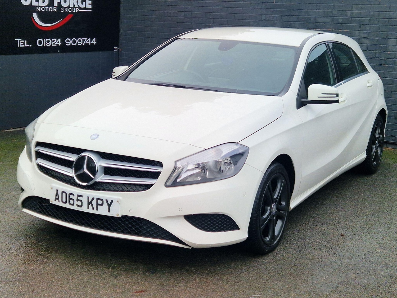 Used Mercedes-Benz A-Class 2015 for sale - 77387599: Photo 5