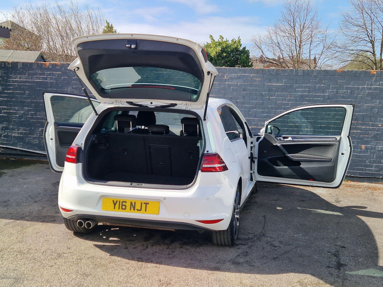 Used Volkswagen Golf 2014 for sale - 78072935: Photo 21