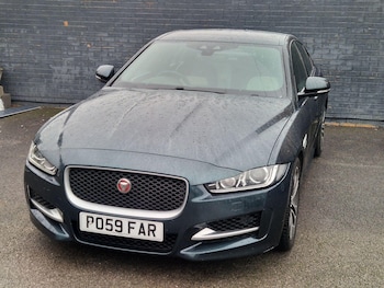 Used Jaguar XE 2015 for sale - 77509902: Photo