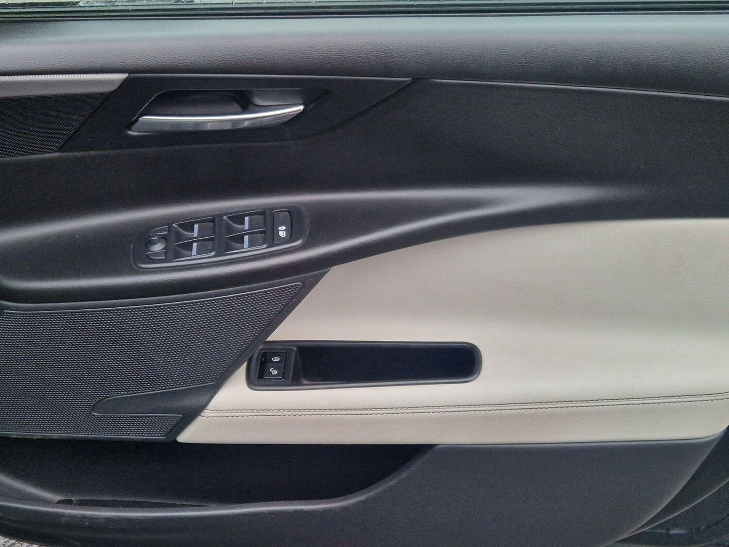 Used Jaguar XE for sale - 77509902: Photo 31