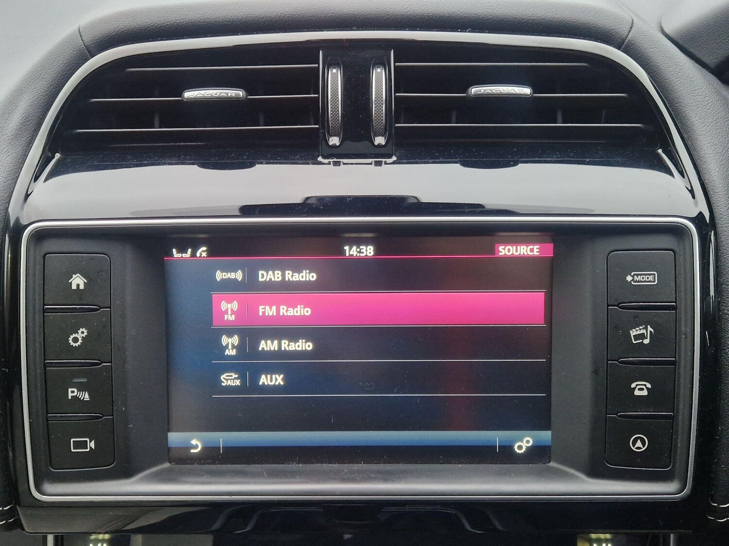 Used Jaguar XE for sale - 77509902: Photo 43