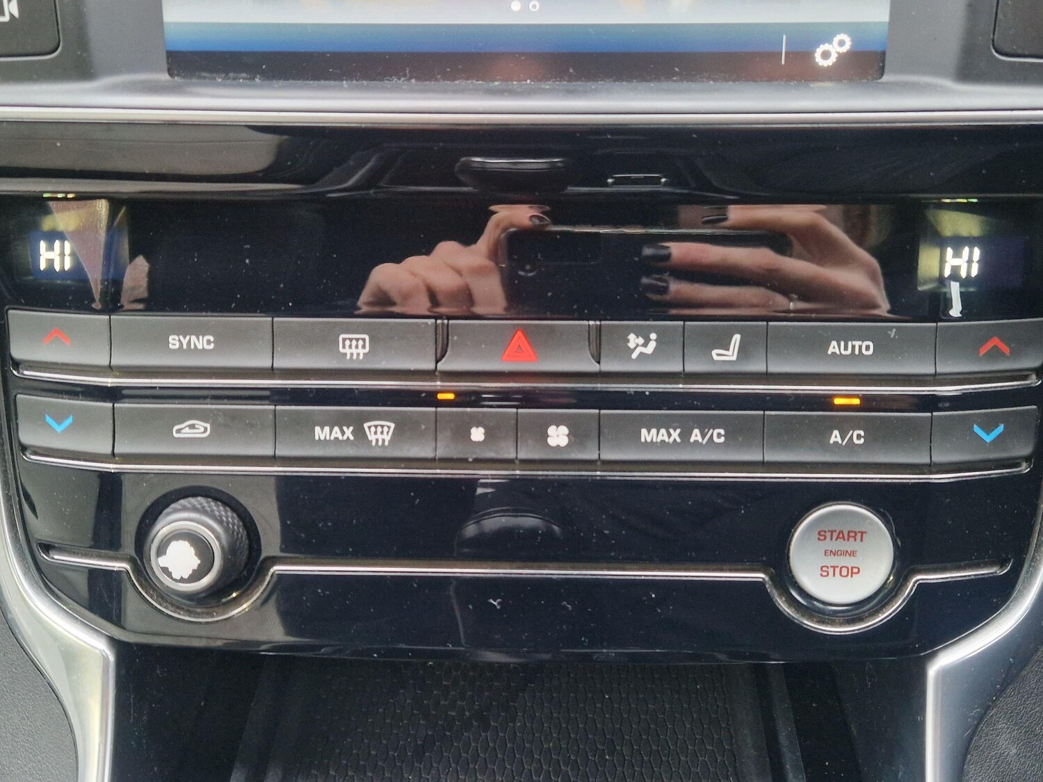 Used Jaguar XE for sale - 77509902: Photo 49