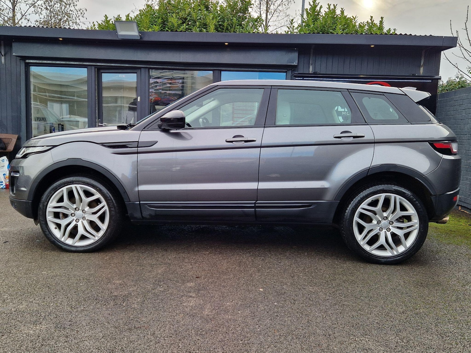 Used Land Rover Range Rover Evoque 2016 for sale - 77314821: Photo 6