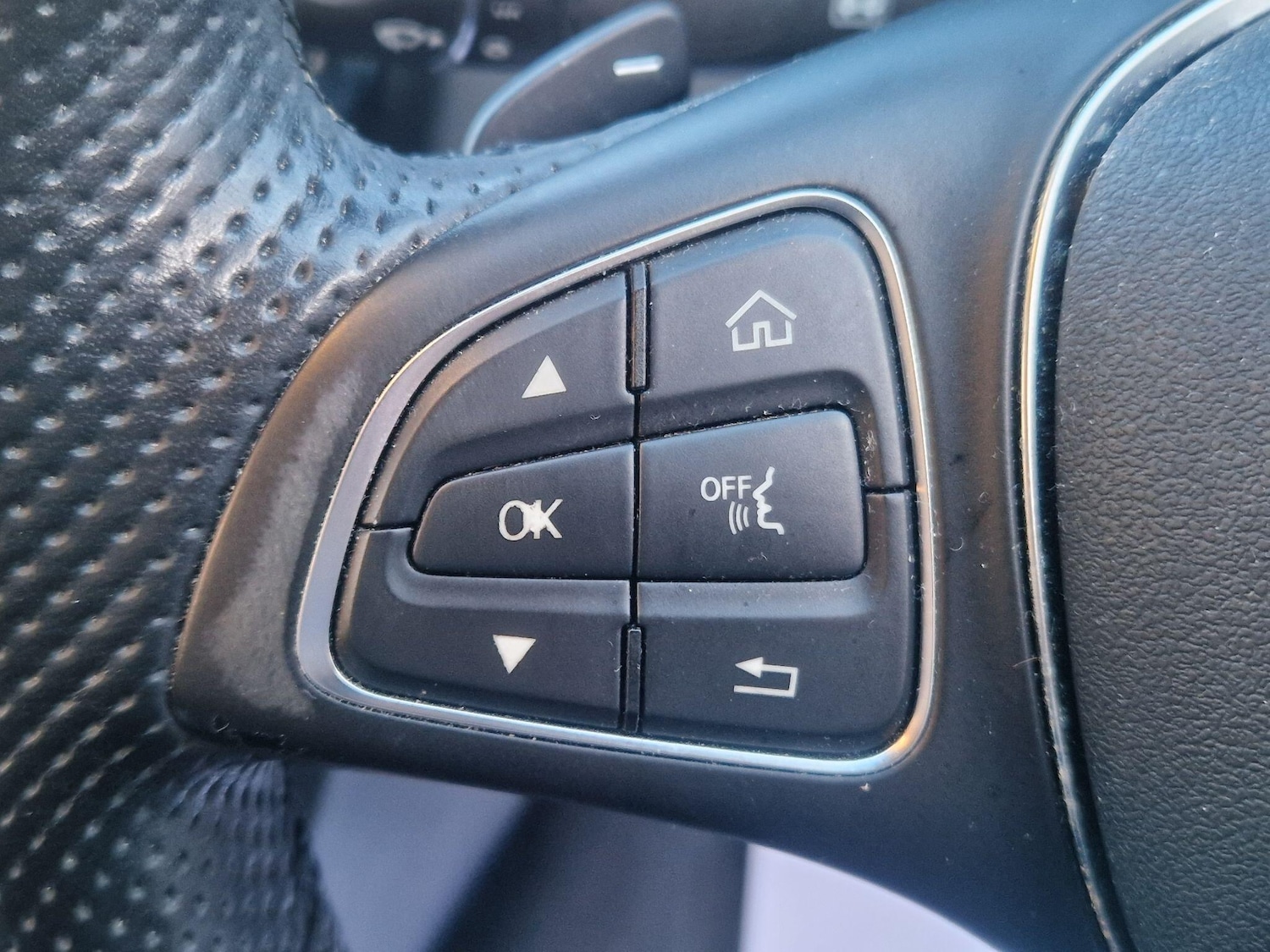 Used Mercedes-Benz C Class 2015 for sale - 77015480: Photo 49