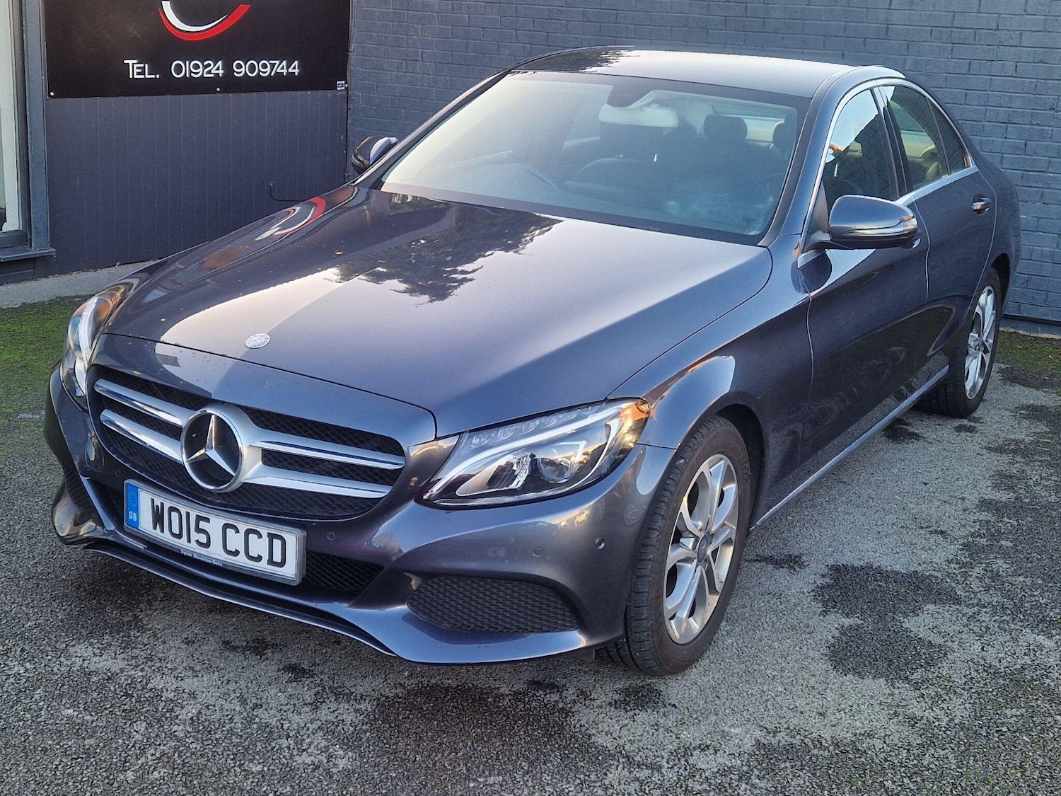 Used Mercedes-Benz C Class 2015 for sale - 77015480: Photo 5