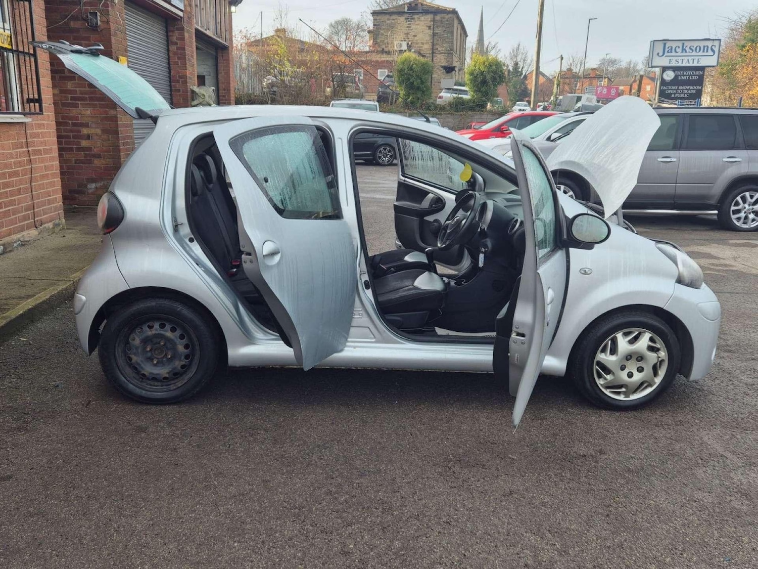 Used Toyota AYGO 2012 for sale - 77924922: Photo 21