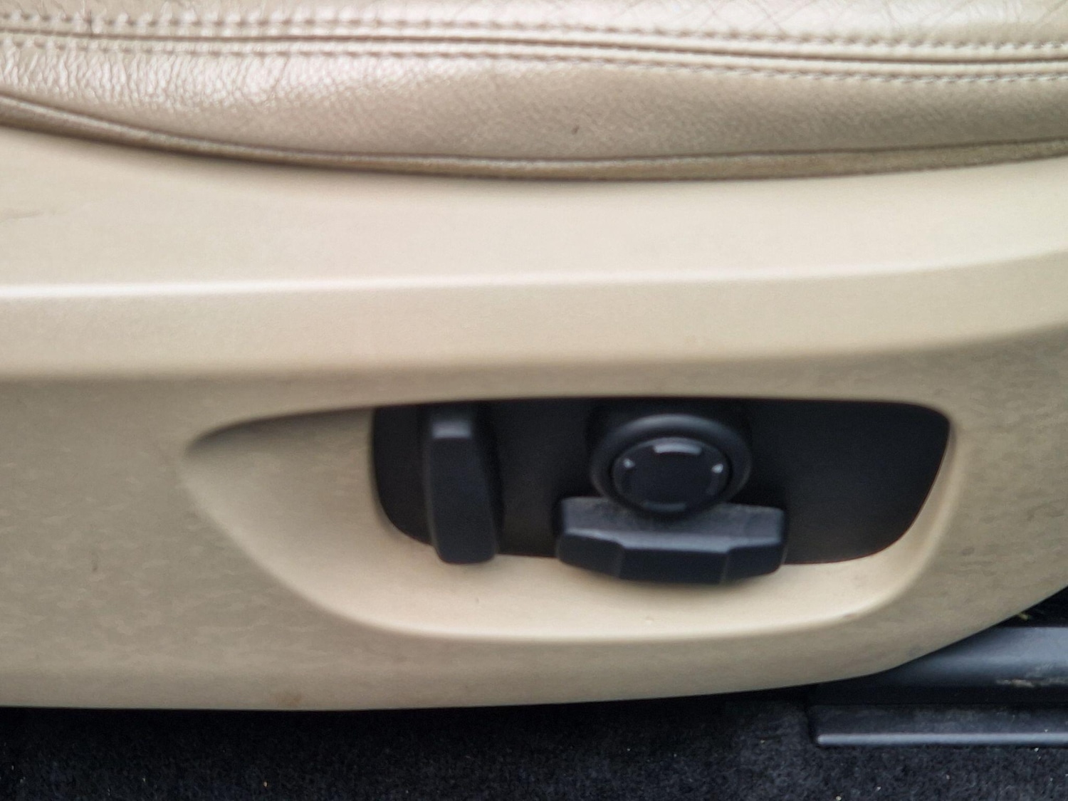 Used Land Rover Discovery Sport 2018 for sale - 77376361: Photo 30