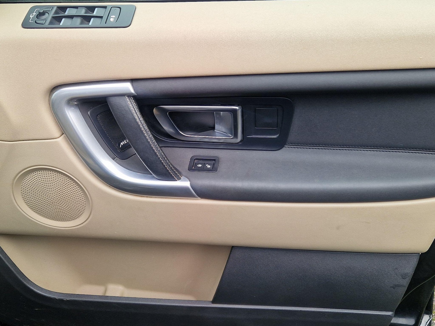 Used Land Rover Discovery Sport 2018 for sale - 77376361: Photo 32