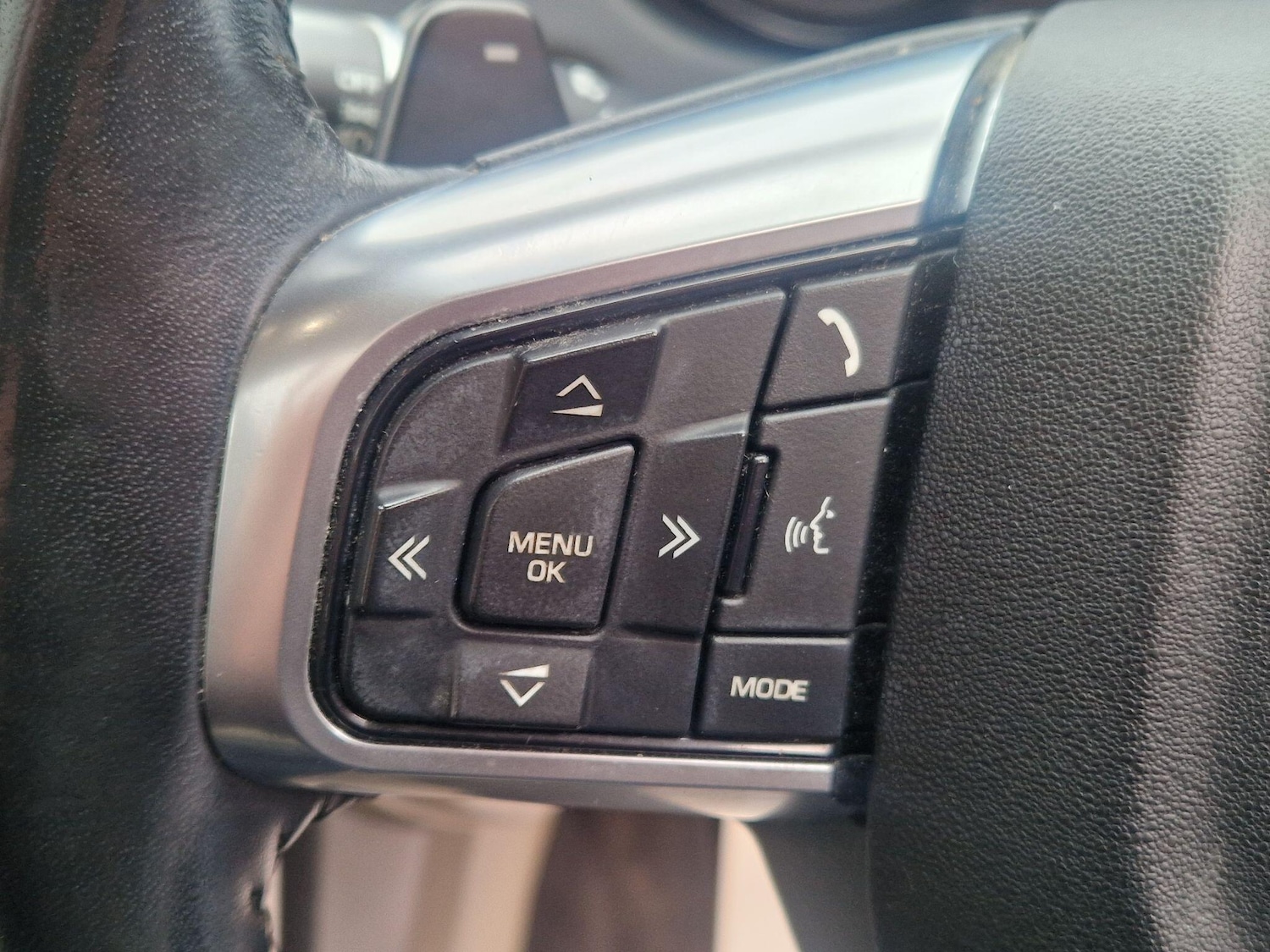 Used Land Rover Discovery Sport 2018 for sale - 77376361: Photo 51