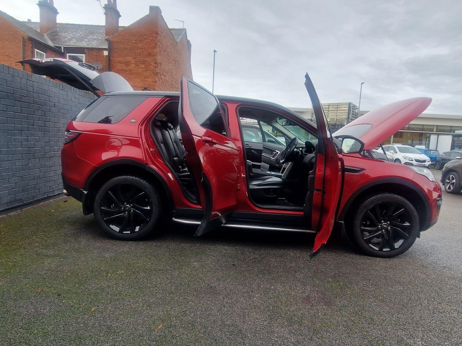 Used Land Rover Discovery Sport 2017 for sale - 76927049: Photo 23