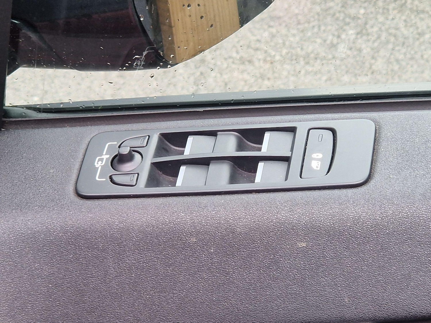 Used Land Rover Discovery Sport 2017 for sale - 76927049: Photo 34