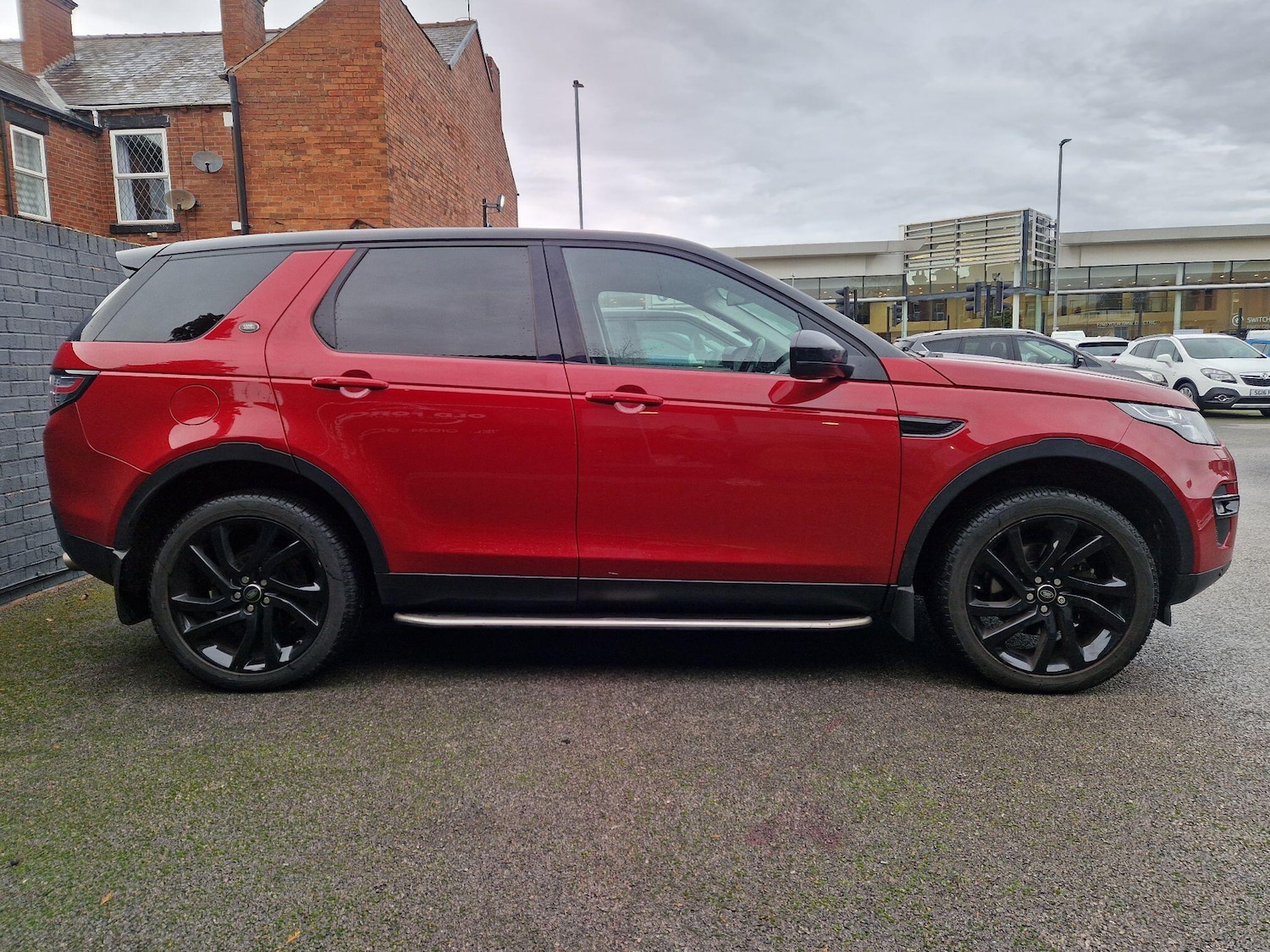 Used Land Rover Discovery Sport 2017 for sale - 76927049: Photo 7