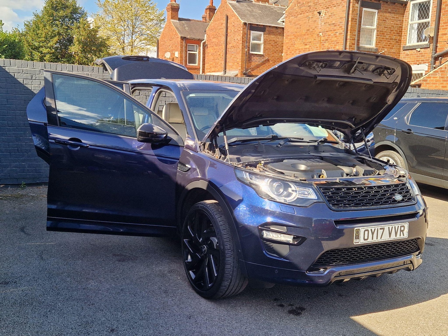 Used Land Rover Discovery Sport 2017 for sale - 77683925: Photo 12