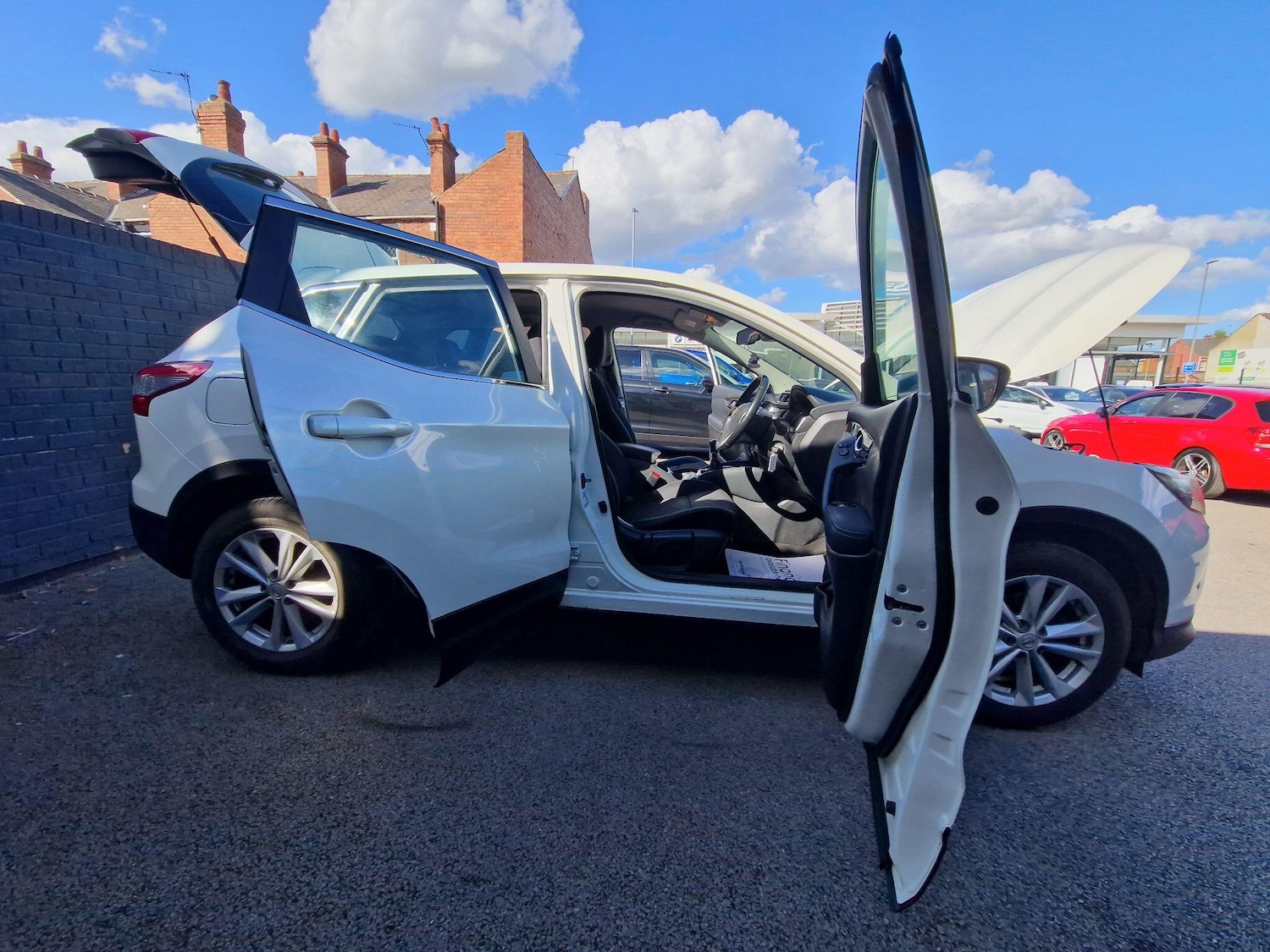 Used Nissan Qashqai 2014 for sale - 76953573: Photo 21