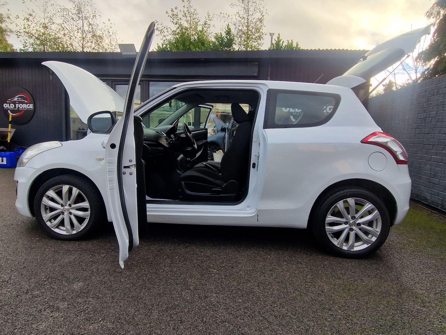 Used Suzuki Swift 2016 for sale - 76912762: Photo 15