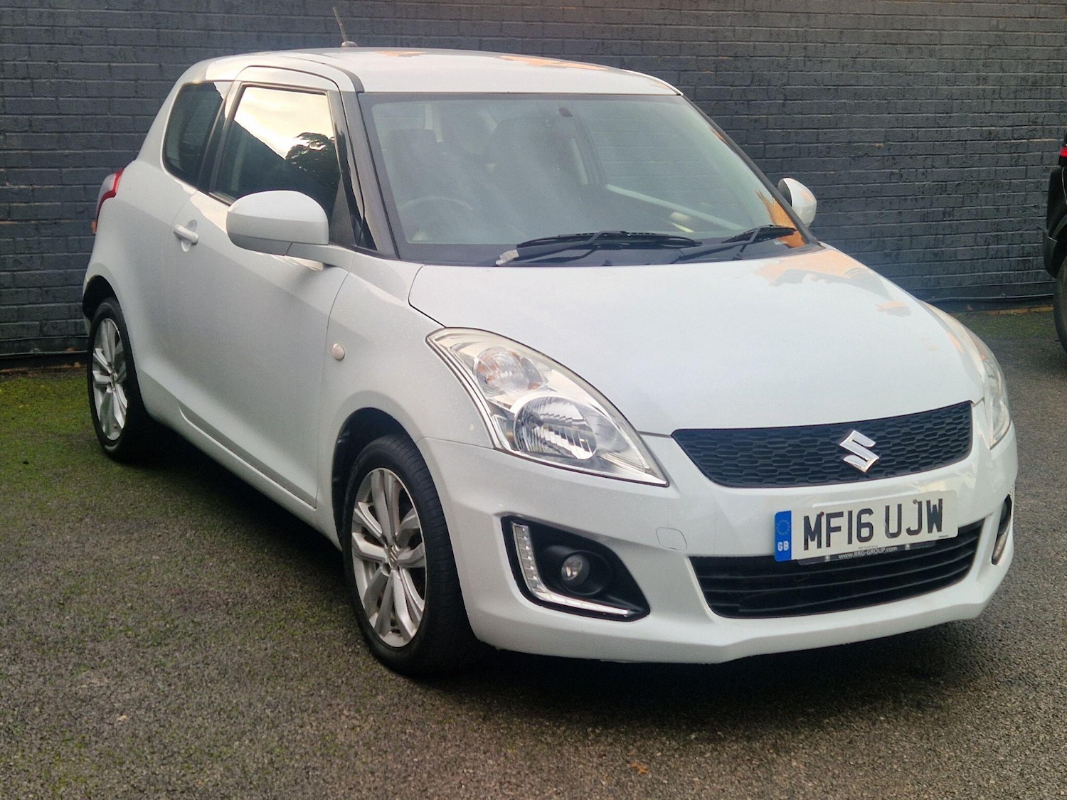 Used Suzuki Swift 2016 for sale - 76912762: Photo 3