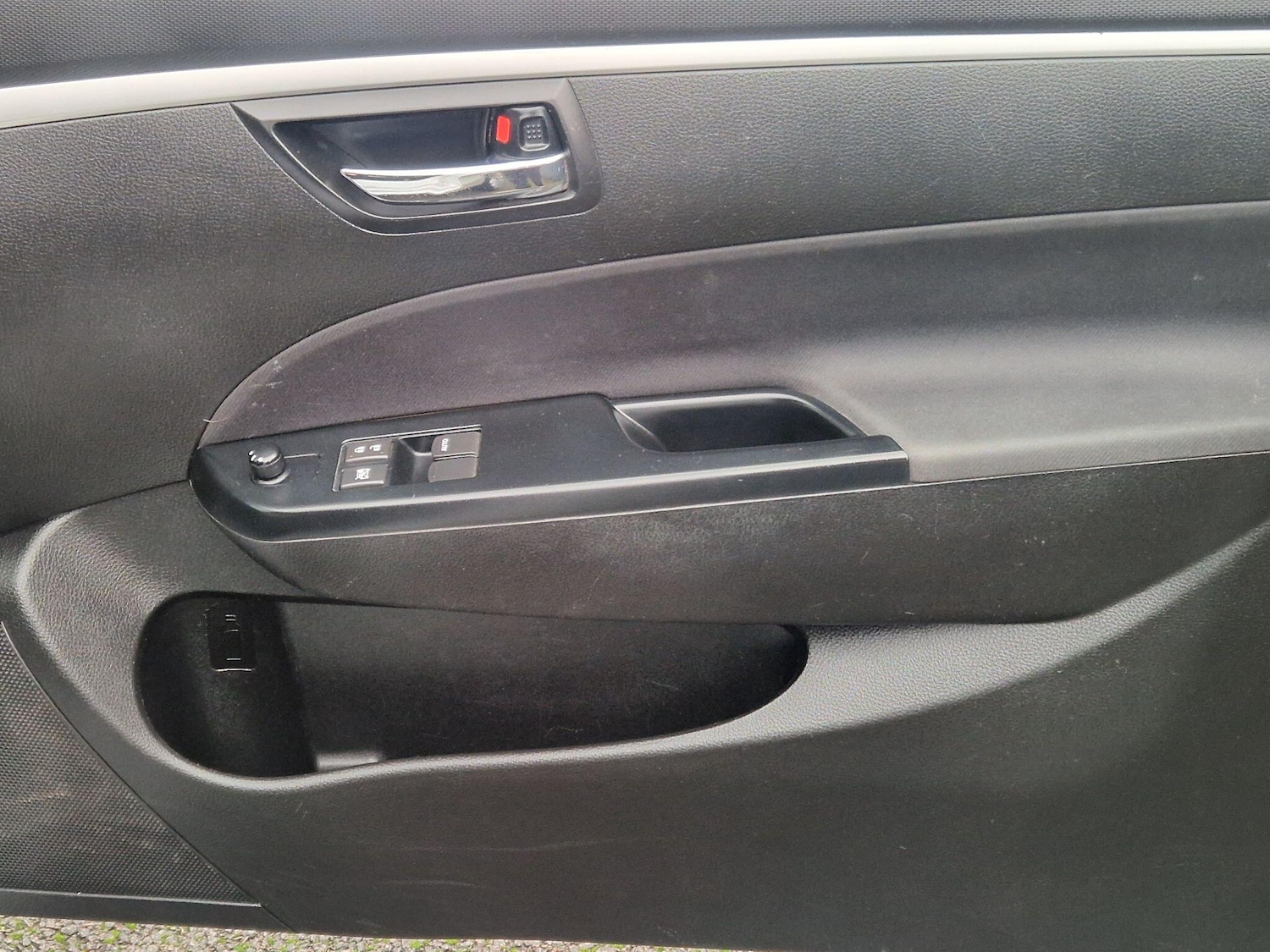 Used Suzuki Swift 2016 for sale - 76912762: Photo 30