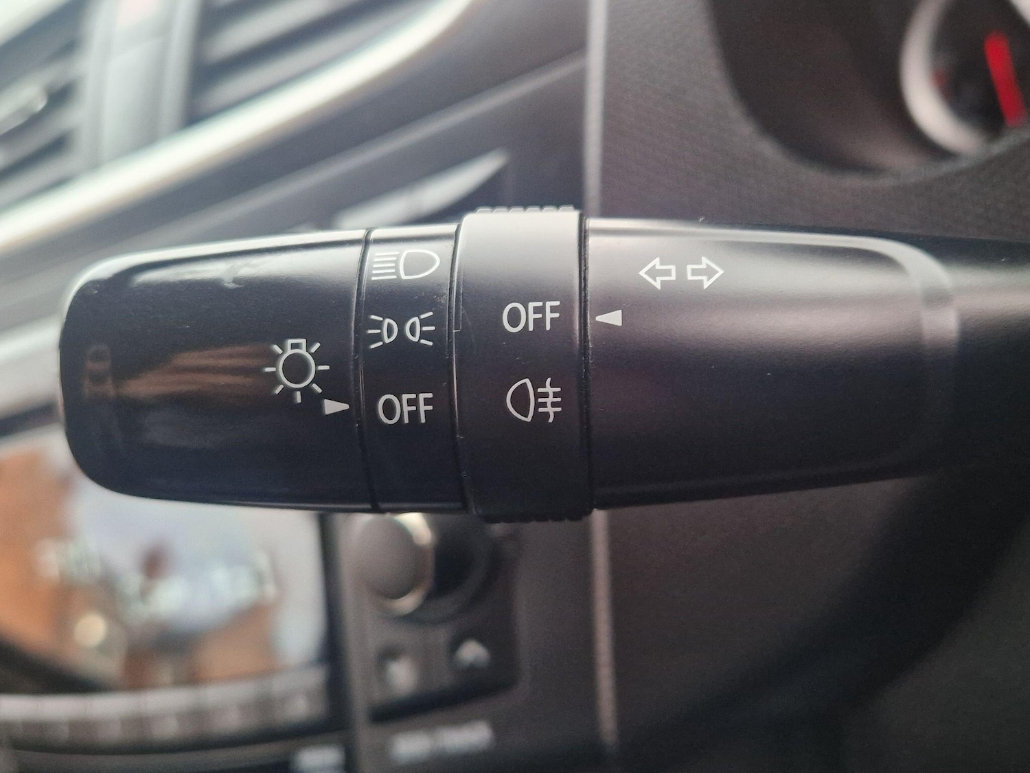 Used Suzuki Swift 2016 for sale - 76912762: Photo 38