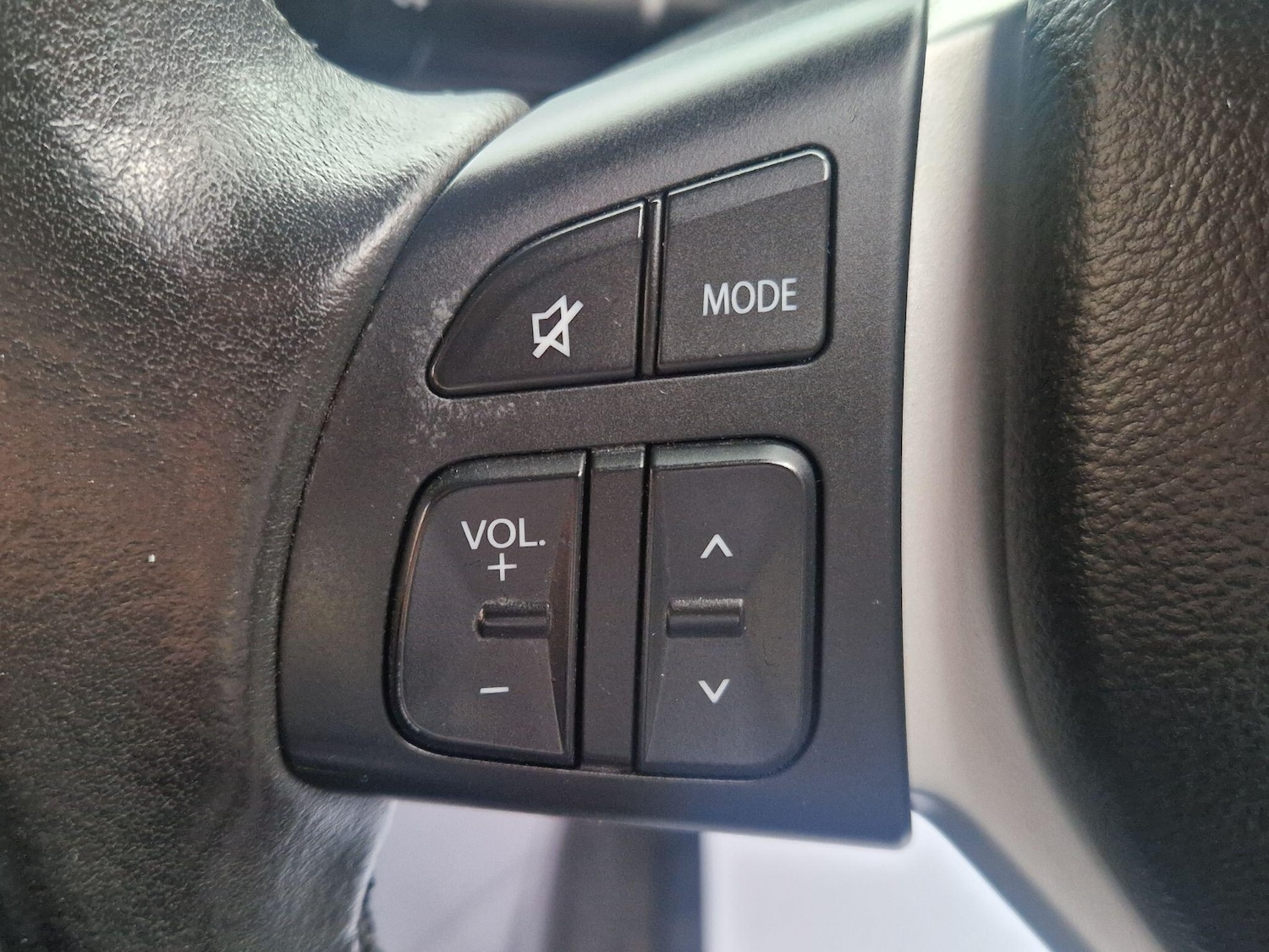 Used Suzuki Swift 2016 for sale - 76912762: Photo 41