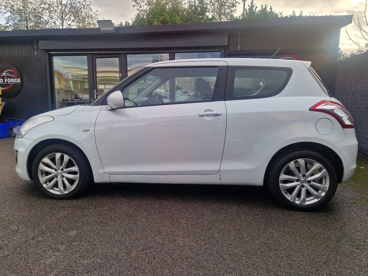 Used Suzuki Swift 2016 for sale - 76912762: Photo 6