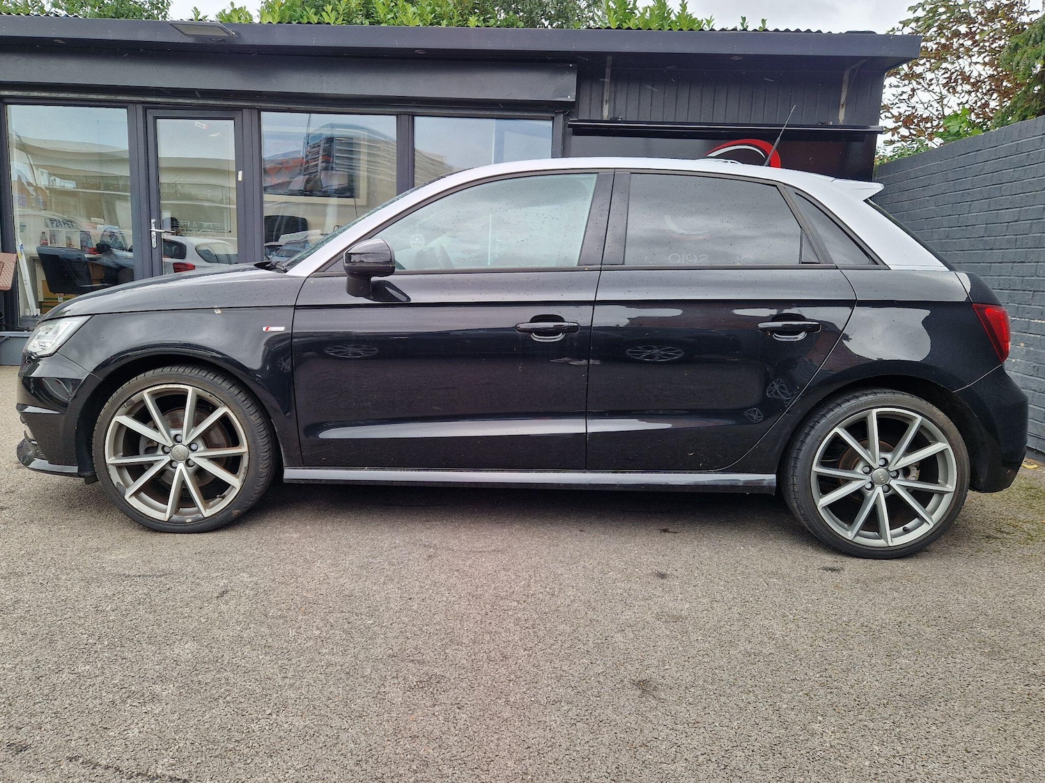 Used Audi A1 2017 for sale - 76781191: Photo 6