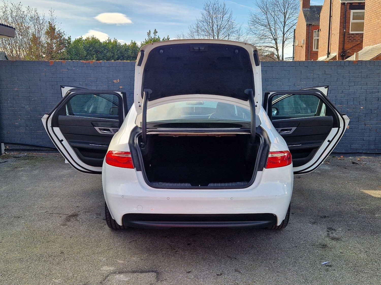 Used Jaguar XF 2016 for sale - 77892488: Photo 20