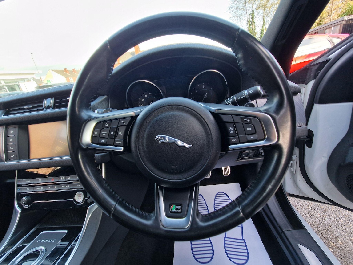 Used Jaguar XF 2016 for sale - 77892488: Photo 44