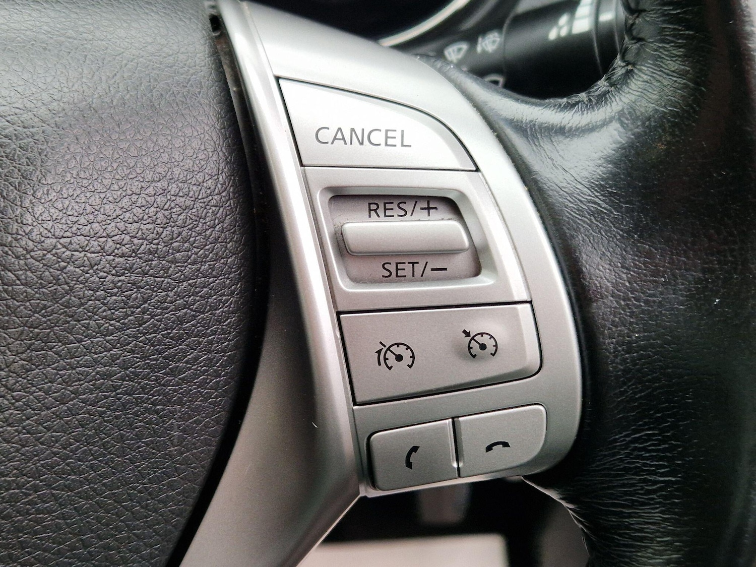 Used Nissan X-Trail for sale - 78115301: Photo 52