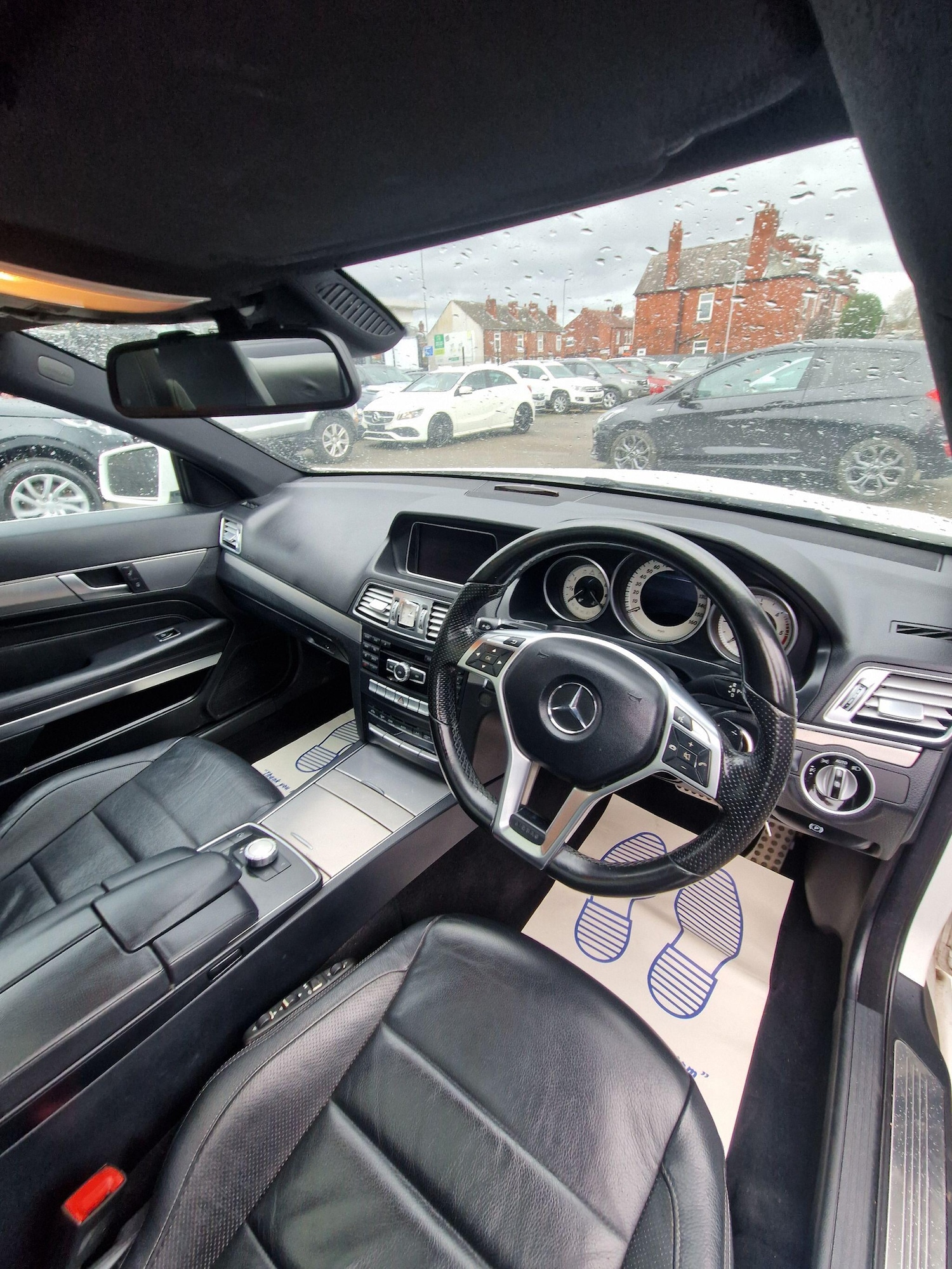 Used Mercedes-Benz E Class 2015 for sale - 77683812: Photo 28