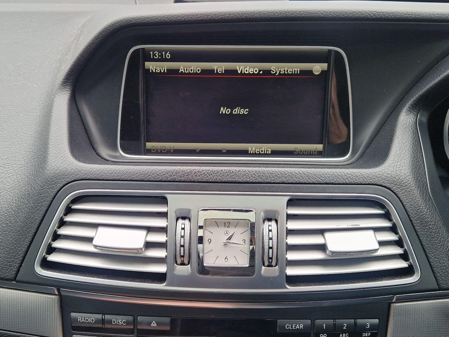 Used Mercedes-Benz E Class 2015 for sale - 77683812: Photo 40