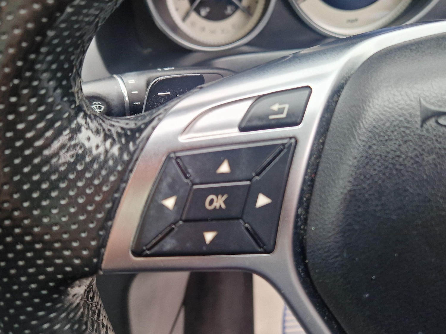 Used Mercedes-Benz E Class 2015 for sale - 77683812: Photo 47