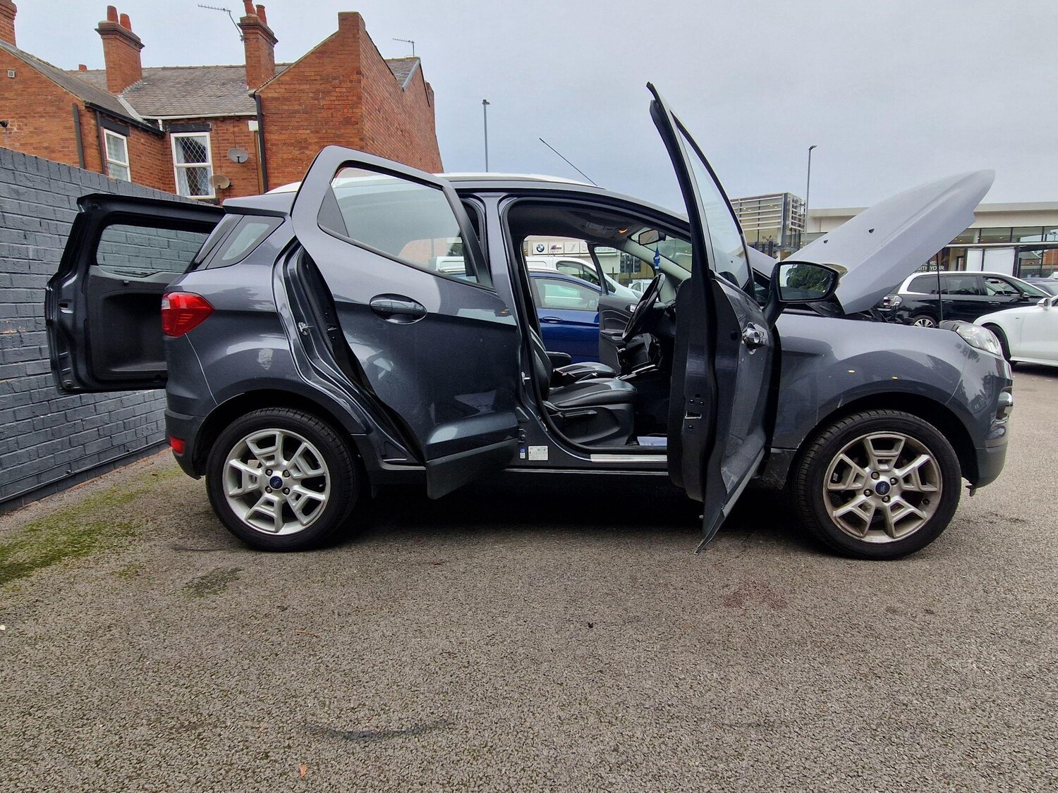 Used Ford Ecosport 2017 for sale - 76780883: Photo 21