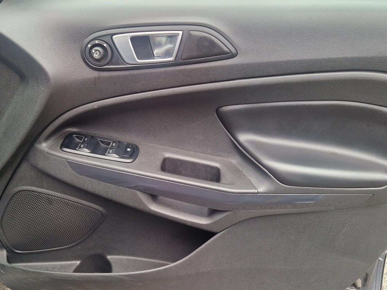 Used Ford Ecosport 2017 for sale - 76780883: Photo 30