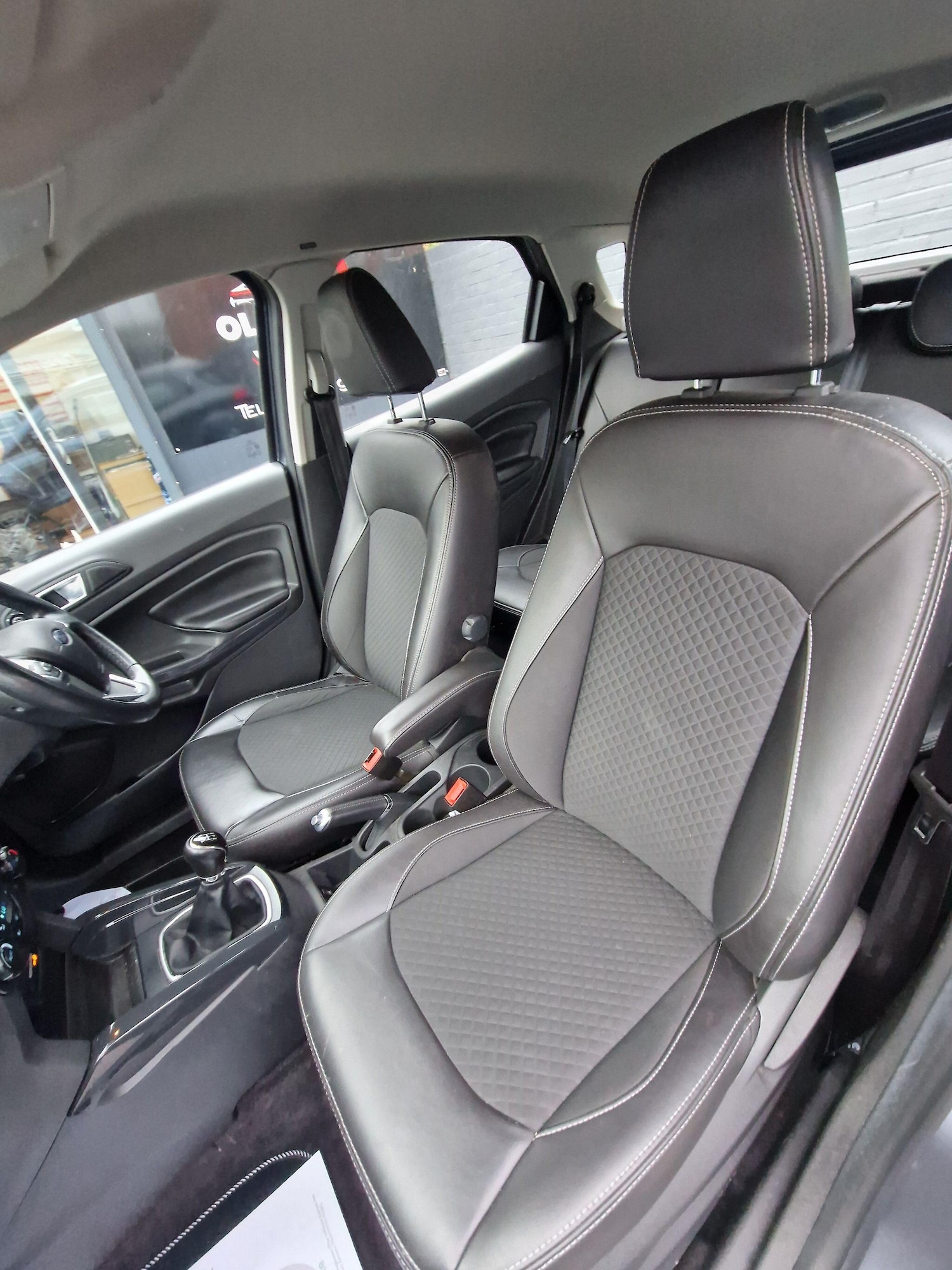 Used Ford Ecosport 2017 for sale - 76780883: Photo 36