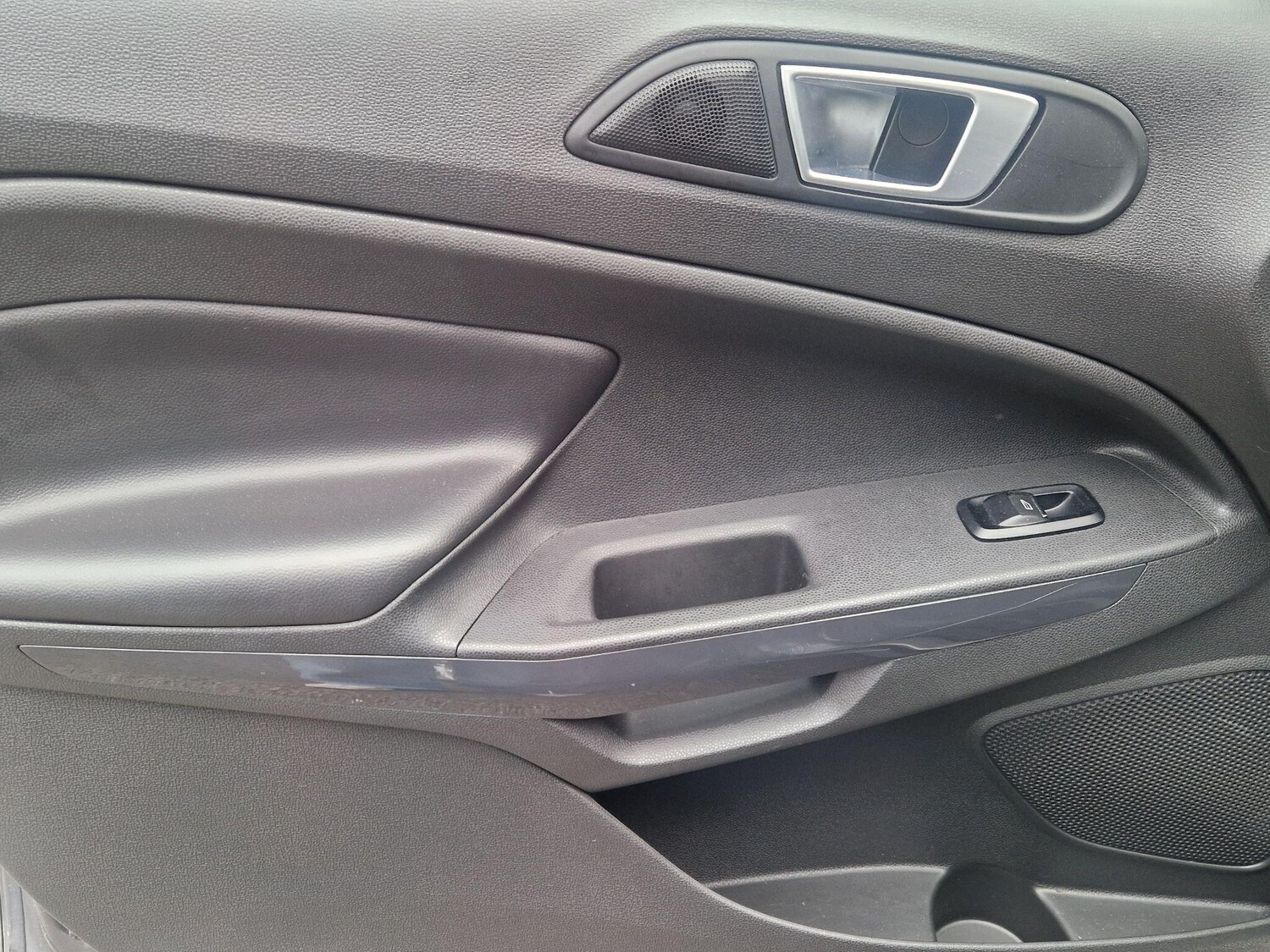 Used Ford Ecosport 2017 for sale - 76780883: Photo 37