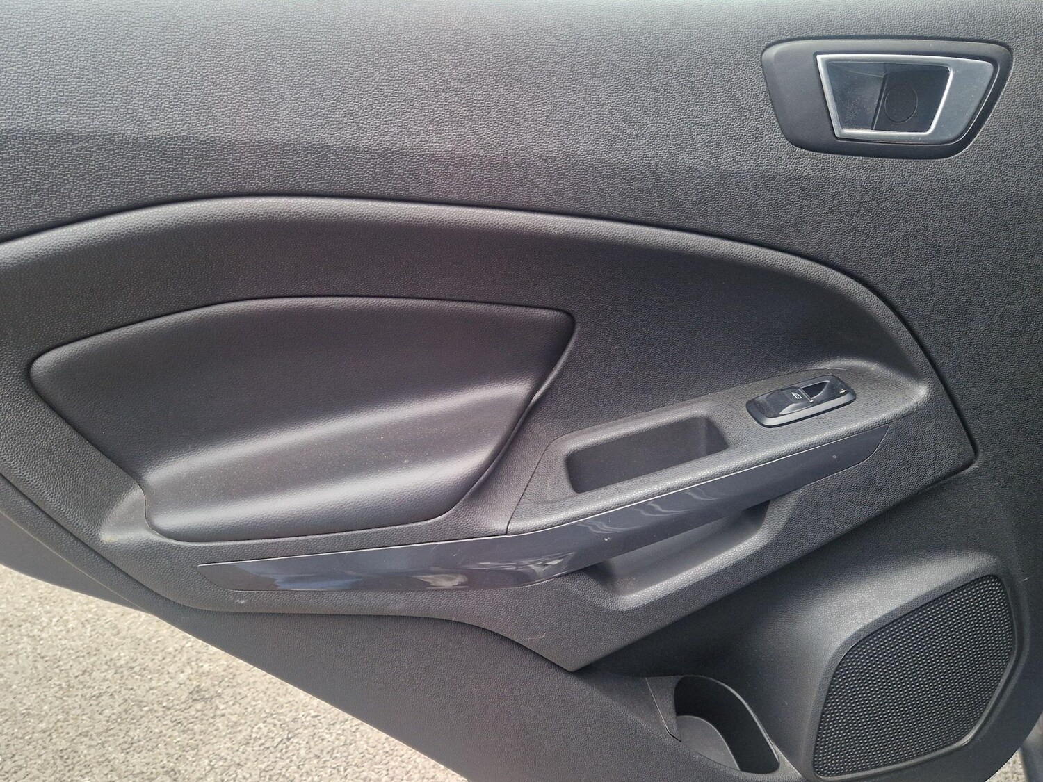 Used Ford Ecosport 2017 for sale - 76780883: Photo 40