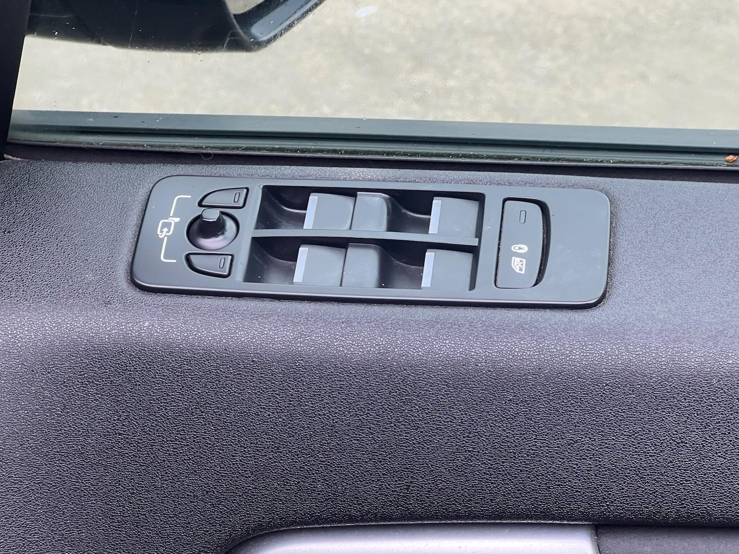 Used Land Rover Discovery Sport for sale - 78048238: Photo 32