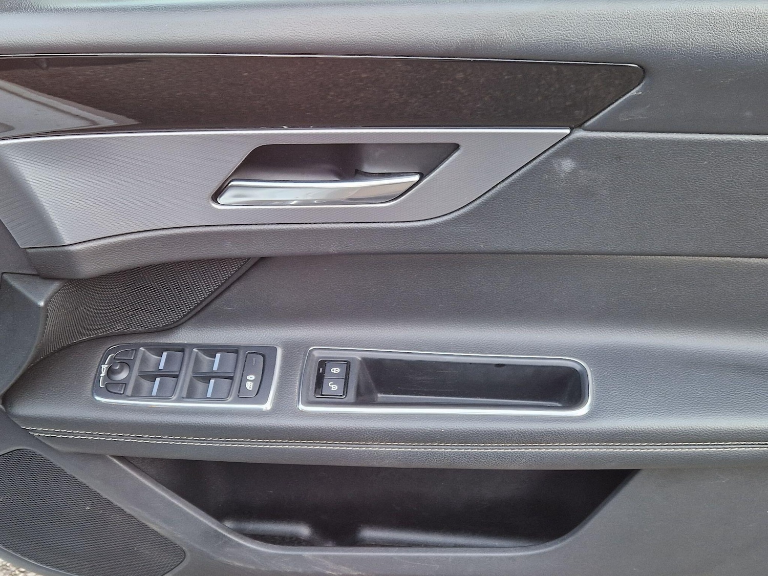 Used Jaguar XF 2016 for sale - 77670985: Photo 30