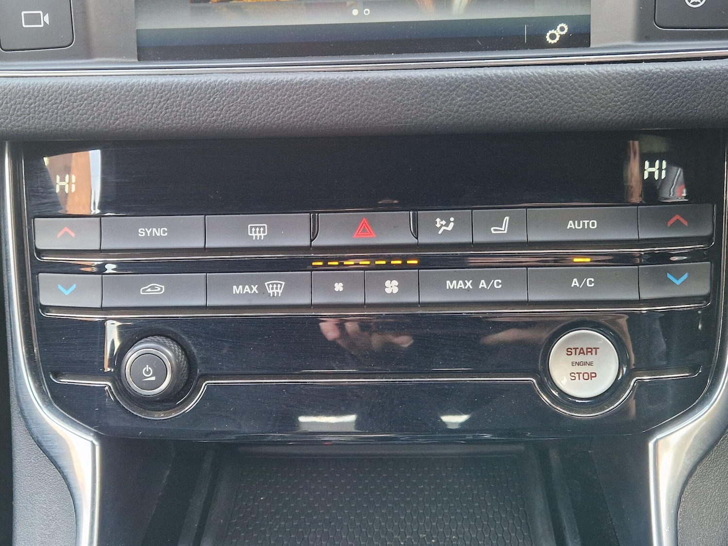 Used Jaguar XF 2016 for sale - 77670985: Photo 48