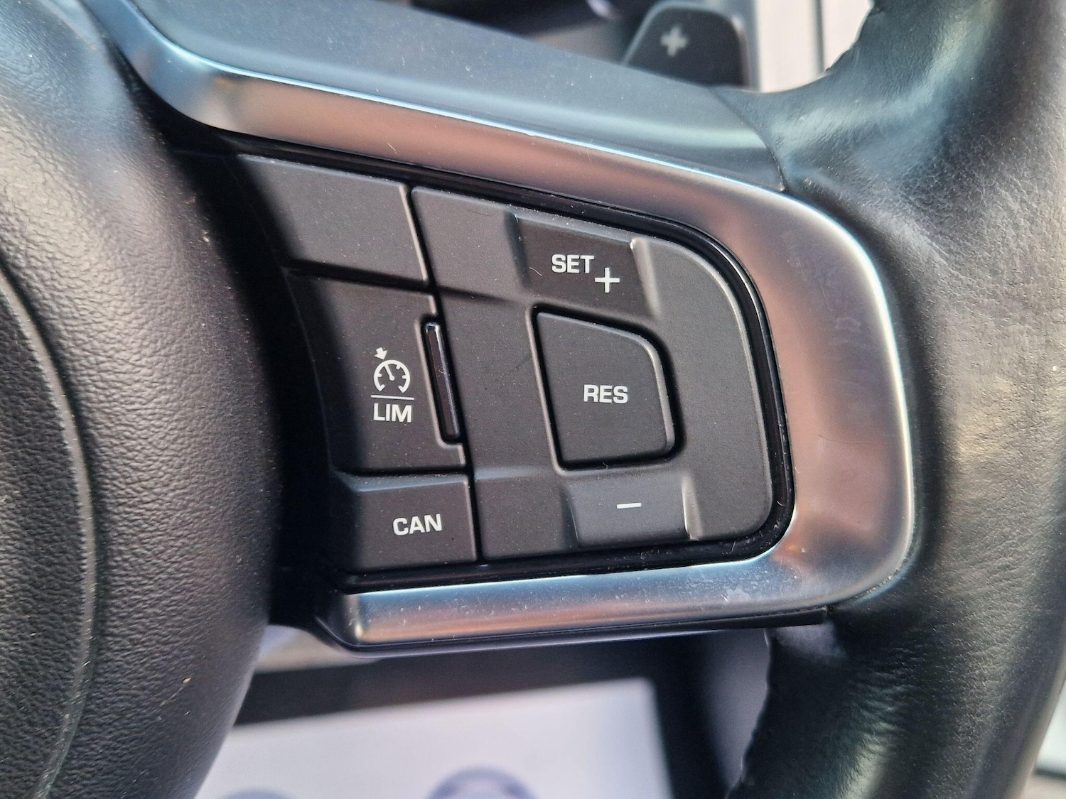 Used Jaguar XF 2016 for sale - 77670985: Photo 49