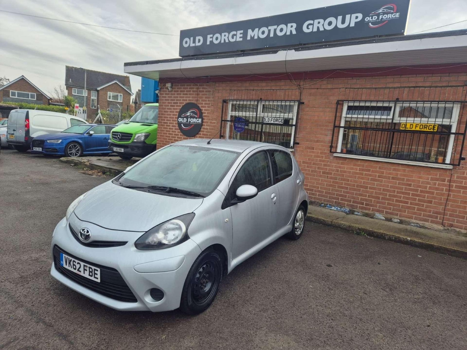 Used Toyota AYGO 2012 for sale - 76781035: Photo 1