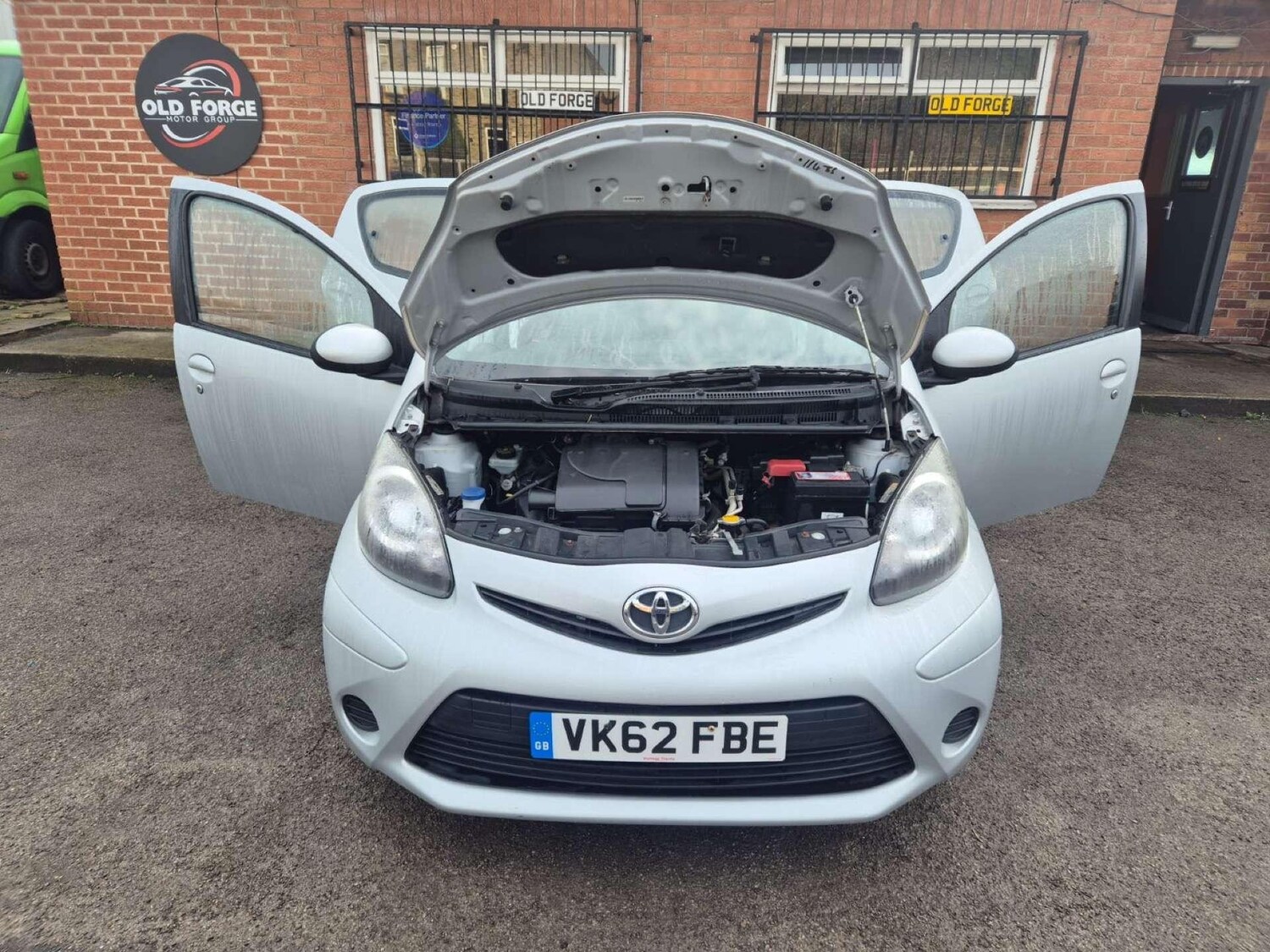 Used Toyota AYGO 2012 for sale - 76781035: Photo 12